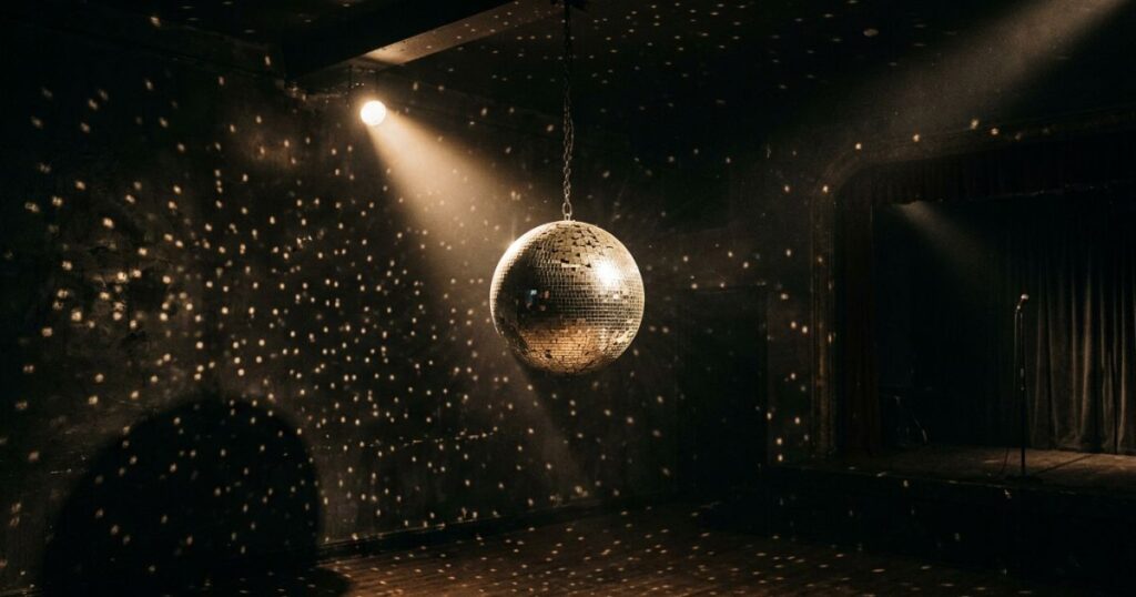 Mirrorball